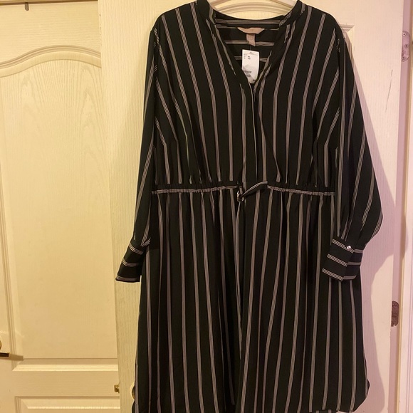 Sleeve dress - Picture 1 of 1